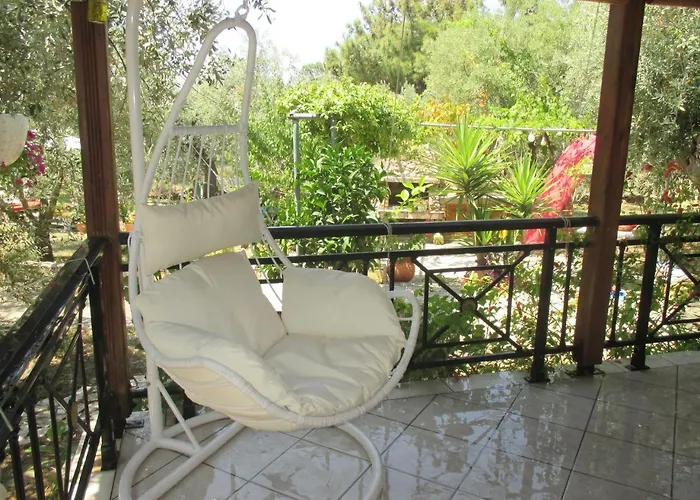 Elena's House Garden * Skála Kallirákhis