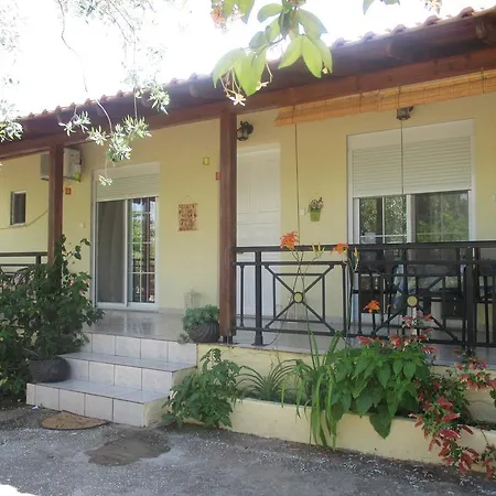 Holiday home Elena's House Garden Skala Kallirakhis