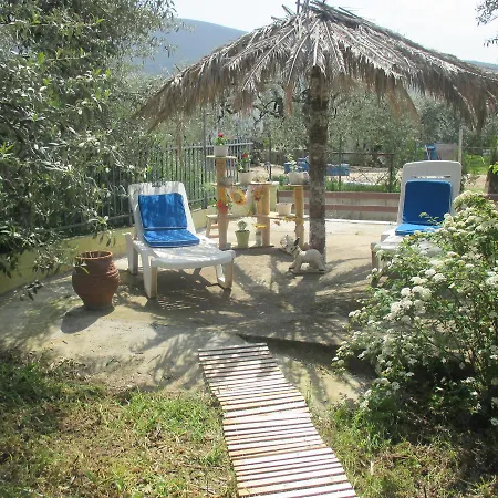 Elena's House Garden Holiday home *