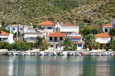 Holiday home Elena's House Garden Skala Kallirakhis