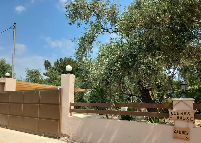 Elena's House Garden Tatil Evi