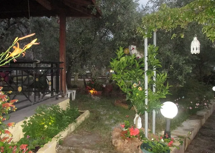 Tatil Evi Elena's House Garden
