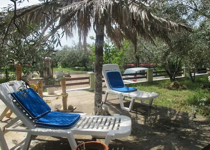 Tatil Evi Elena's House Garden *